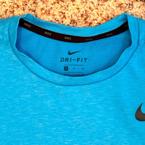 Nike Dri Fit shirt - Picture 2 of 2